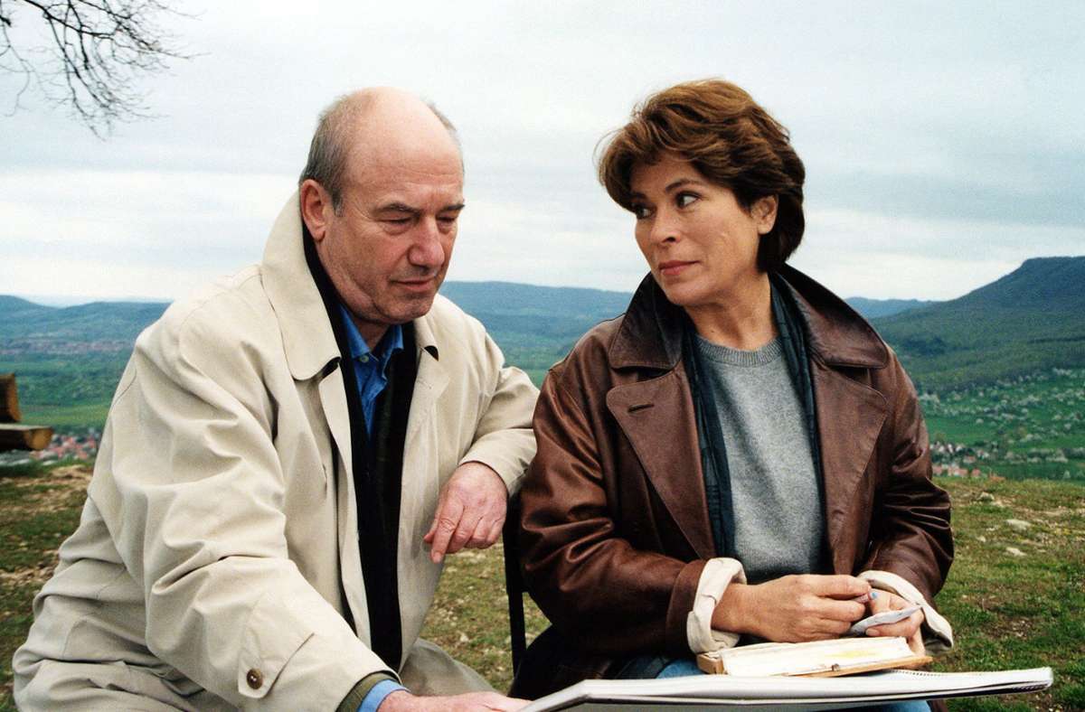 1992 übernahm Kommissar Bienzle (Dietz-Werner Steck) die Stuttgarter Fälle. Die Beziehung zu seiner Hannelore (Rita Russek) war ein fortlaufender Subplot.