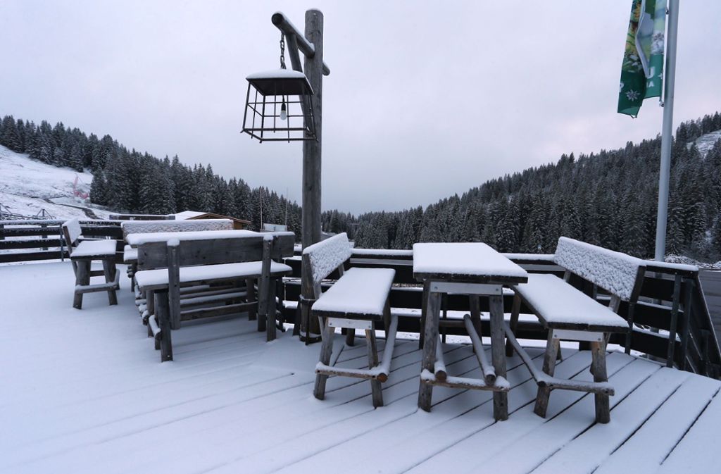 Über die weiße Pracht hätte man sich in den Wintermonaten auf einigen Skihütten mehr gefreut.