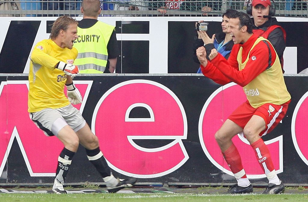Timo Hildebrand (links) bejubelt mit Marco Streller 2007 seine Parade in Bochum – eine entscheidende Aktion auf dem Weg zum Meistertitel.