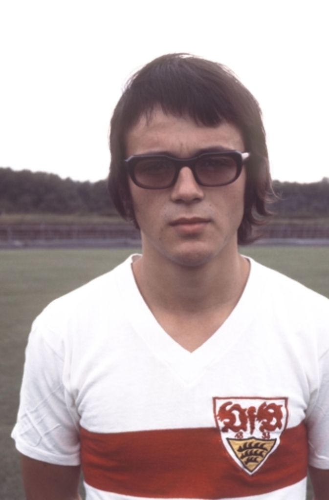 1971/72: Platz 8. Auf dem Bild: VfB-Stürmer Wolfgang Frank.