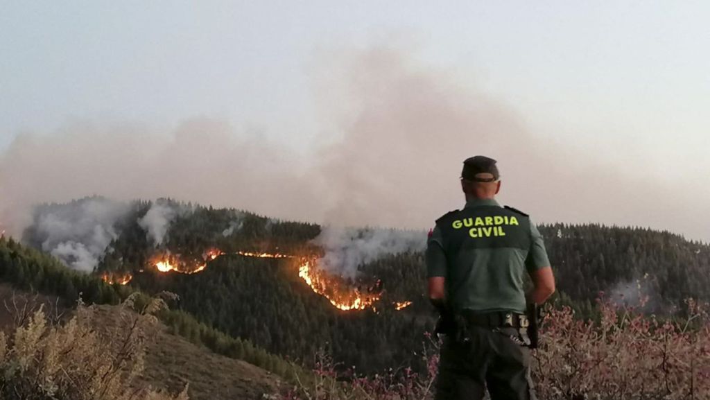Gran Canaria: Waldbrand   gerät außer Kontrolle