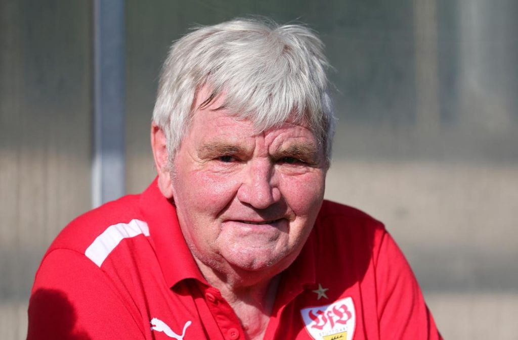 An diesem Samstag wird Jürgen Sundermann 80 Jahre alt. Wir gratulieren dem VfB-Trainer mit den meisten Pflichtspielen (209) ganz herzlich!