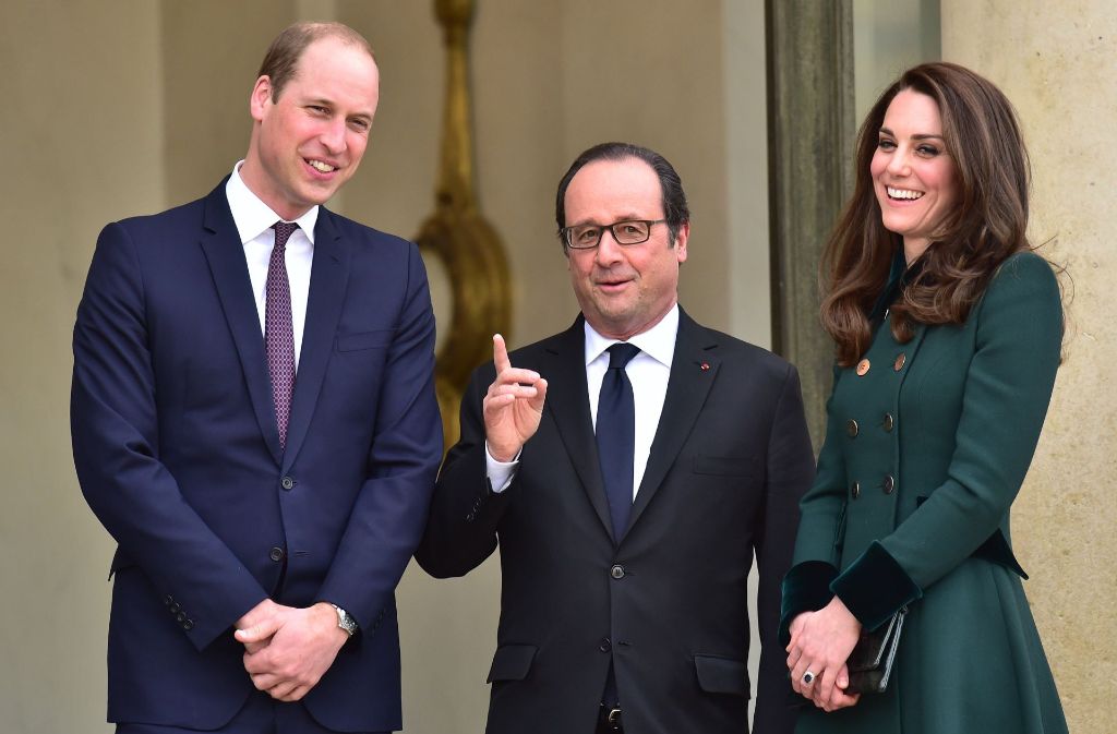 Prinz William und Herzogin Kate sind vom französischen Staatschef Francois Hollande im Elysee Palace empfangen worden. Kate trägt am St. Patricks Day natürlich Grün. Foto: PA Wire