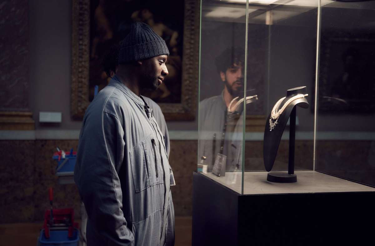 Recherche als Putzkraft im Louvre: Omar Sy in „Lupin“