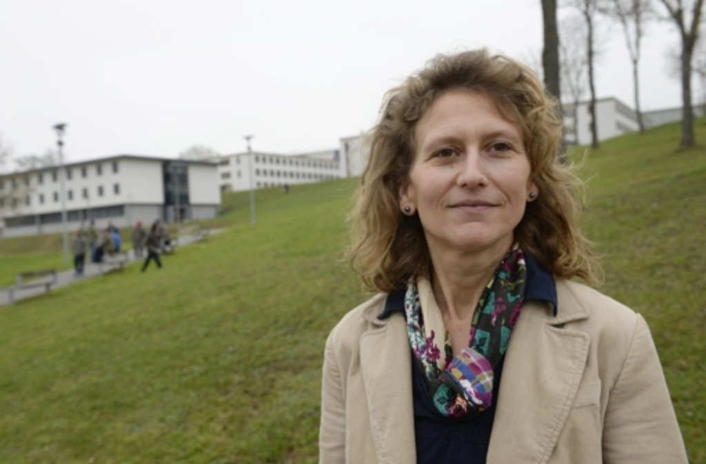 Eine neue Chefin für das Jungedgefängnis Adelshein: Katja Fritsche wird am Freitag von Justizminister Rainer Stickelberger (SPD) offiziell in ihr Amt eingeführt. Foto: dpa