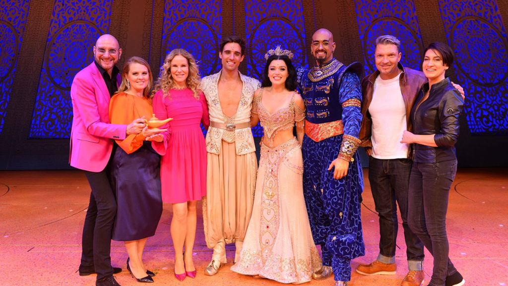 Premiere Von Disneys Aladdin In Stuttgart Der Rote Teppich Kann