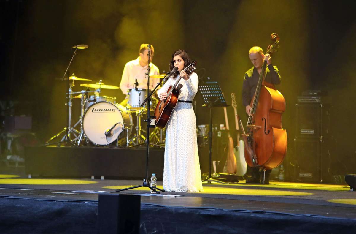 Katie Melua kennt die Bühne der Esslinger Burg bereits, sie trat 2016 schonmal auf.