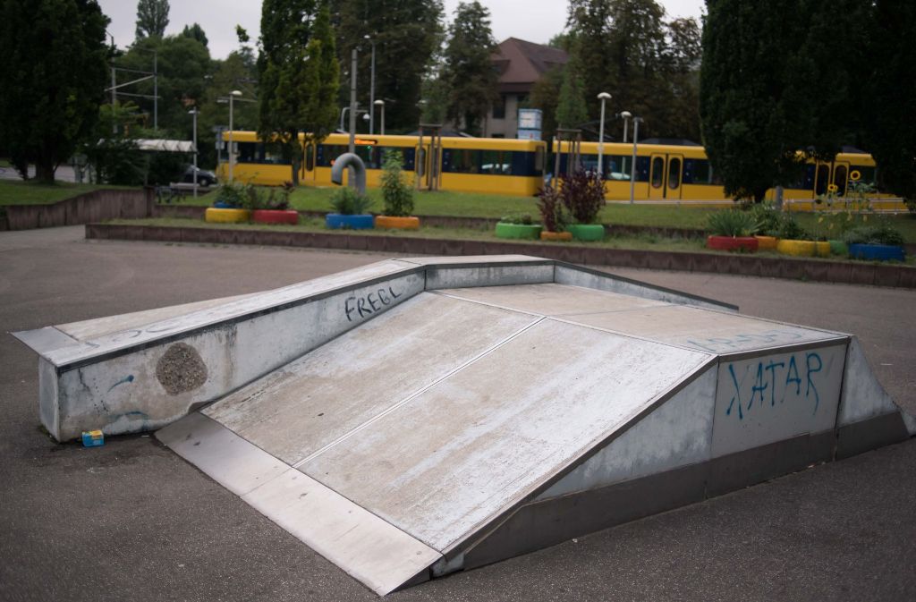 Auch einen kleinen Skatepark für die Jugend gibt es hier.