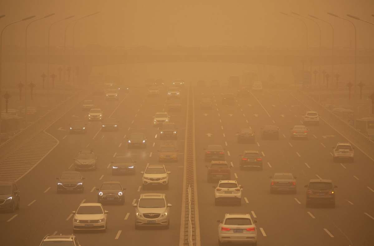 Sandsturm über Nordchina: Die Behörden in Peking riefen am Montag einen „gelben Alarm“ aus. Foto: dpa/Mark Schiefelbein