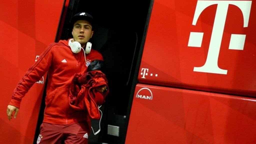  Bahnt sich eine spektakuläre Rückkehr in der Bundesliga an? Laut „Bild“-Informationen soll Bayern-Star Mario Götze eventuell zurück nach Dortmund wechseln. Der BVB kommentiert die Spekulationen indes nicht. 