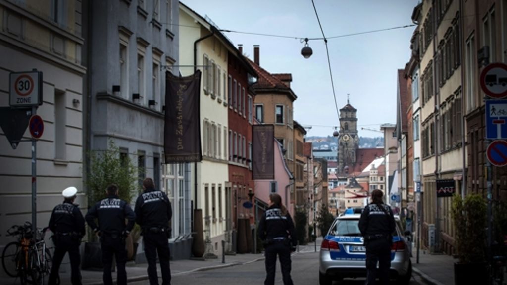 Polizeieinsatz in Stuttgart: 20-Jähriger schoss mehrfach auf dem Dach