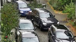 Verkehr in Wangen: Fahrzeugkarawane  im Ortskern