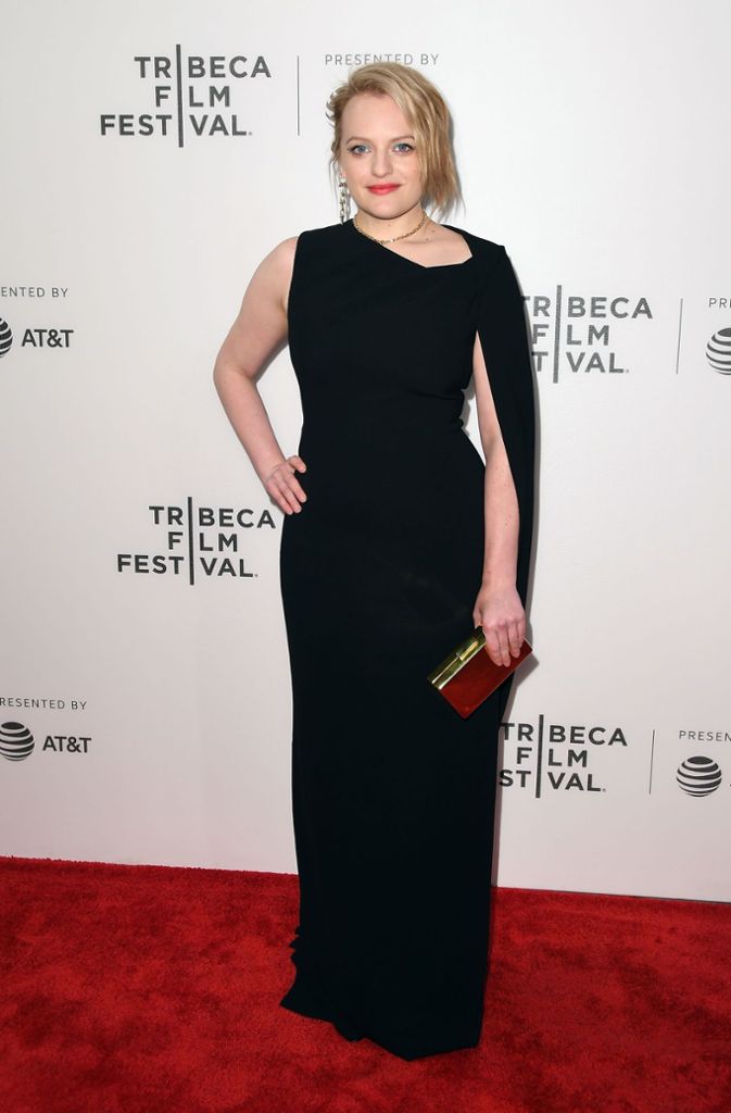 Schauspielerin Elisabeth Moss kommt zur Premiere des Films „A Handmaid’s Tale“ während des Tribeca Filmfestivals in New York.