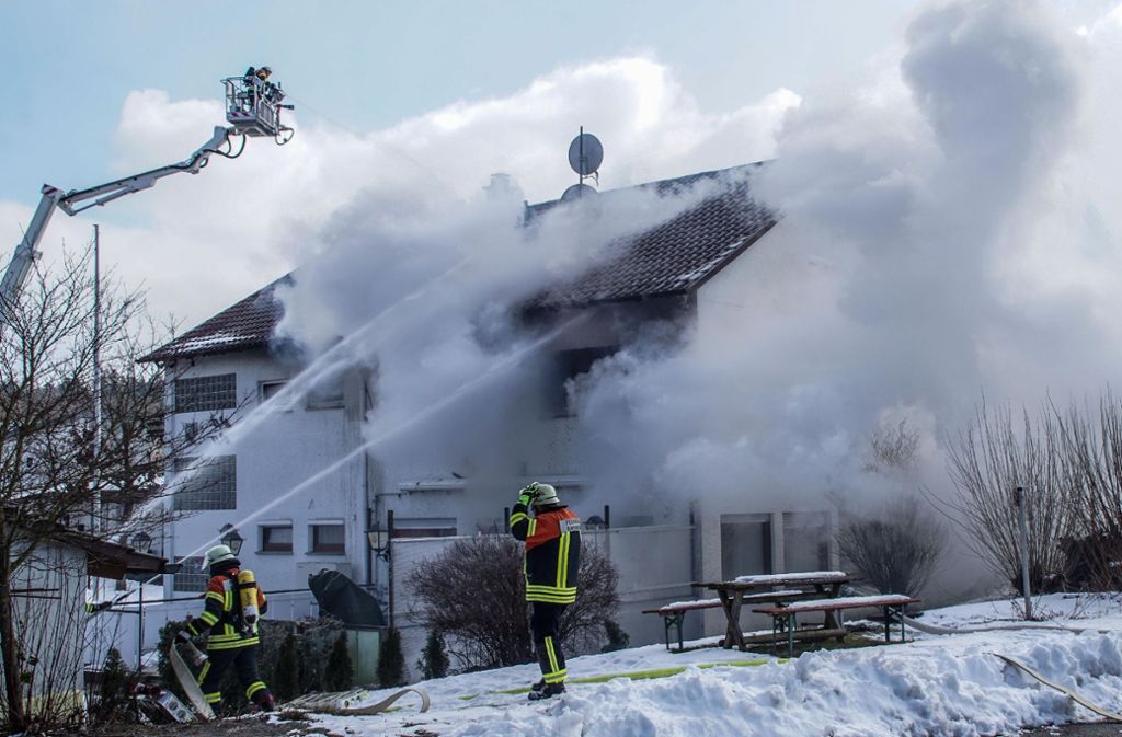 Die Feuerwehr rückte zu dem Brand in Ehningen an.