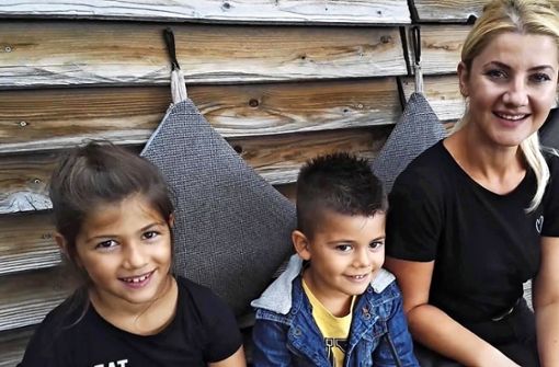 Anita K. und ihre Kinder haben  im Remstal Freundinnen gewonnen, die der Familie nun helfen wollen, wieder nach Deutschland zurückzukehren. Foto: privat