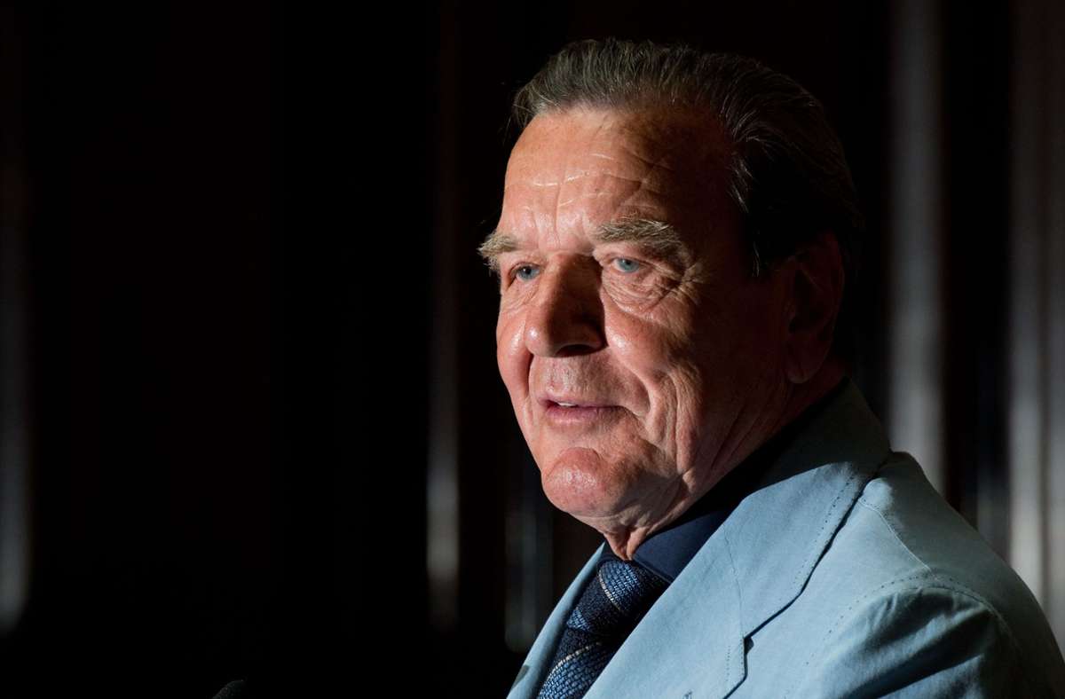 Ex-Bundeskanzler Gerhard Schröder ist viermal geschieden und zum fünften Mal verheiratet.