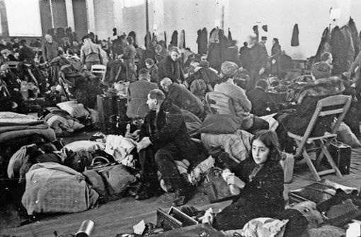 Vier Tage lang waren jüdische Männer, Frauen und Kinder im Höhenpark auf dem Killerberg eingepfercht, am 1. Dezember 1941 wurden sie deportiert. Foto: Stadtarchiv Stuttgart