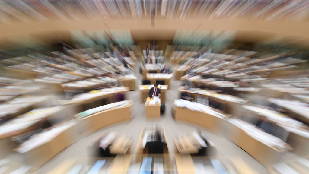 Pensionsbeschluss im Landtag: Neuregelung für Altersvorsorge soll schnell gekippt werden