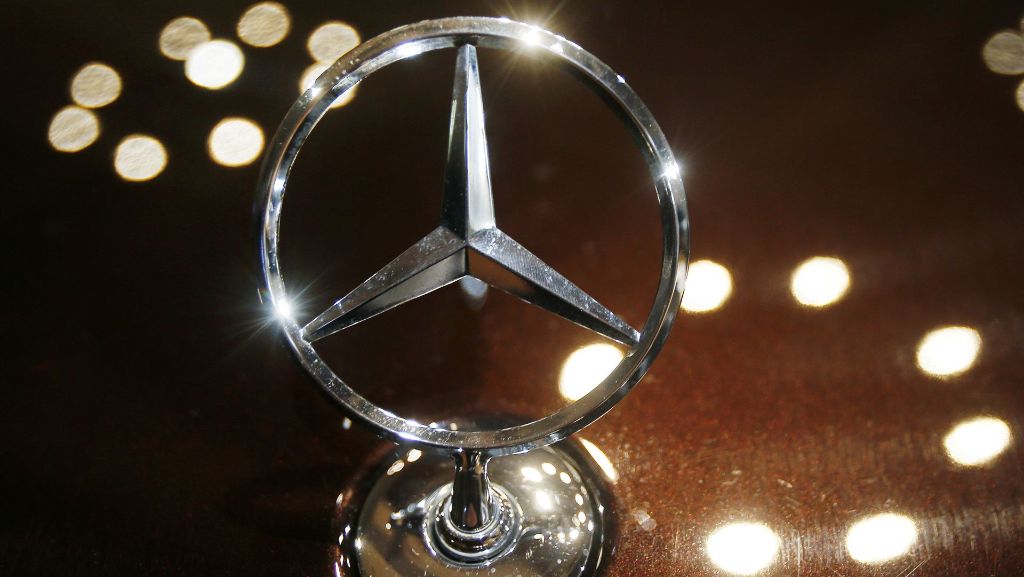 Wegen Manager-Verträgen: Daimler legt Verfassungsbeschwerde ein