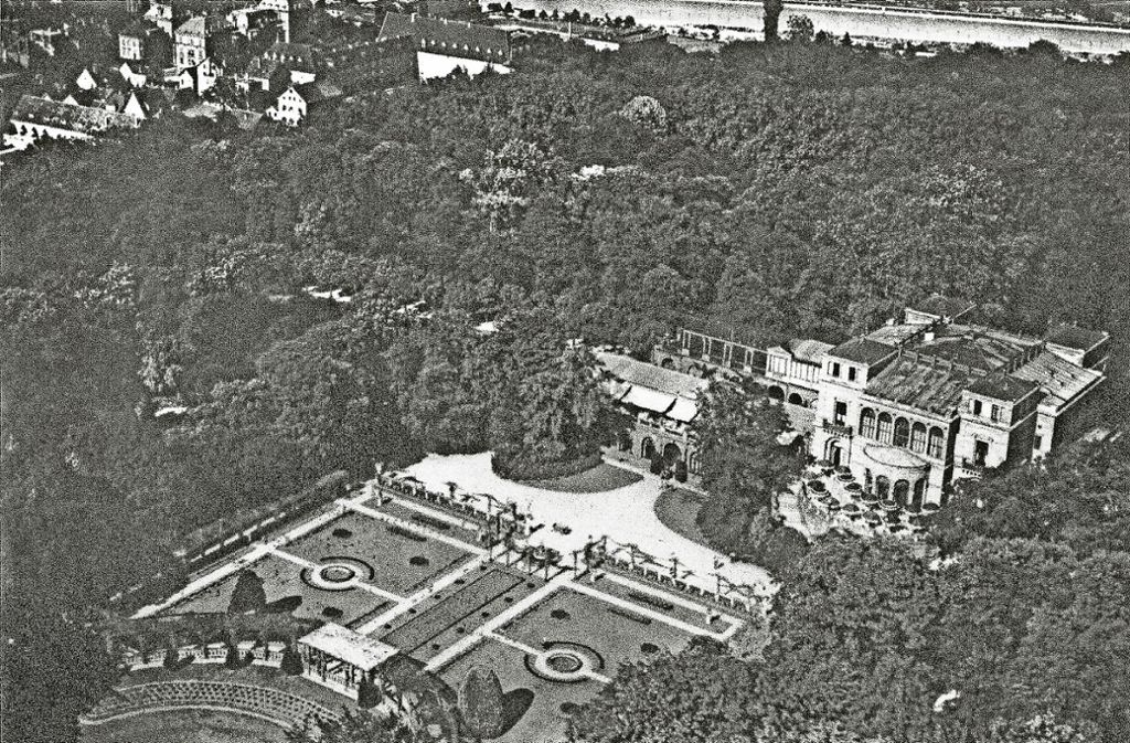 Die Villa Berg mit Park im Jahr 1930.