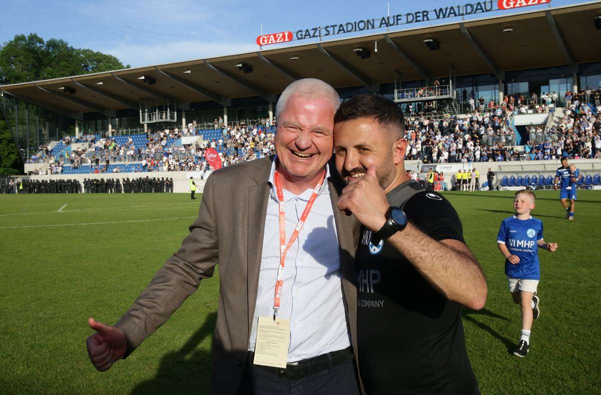 Präsident Rainer Lorz und Coach Mustafa Ünal freuten sich auch über den Einzug in den DFB-Pokal.