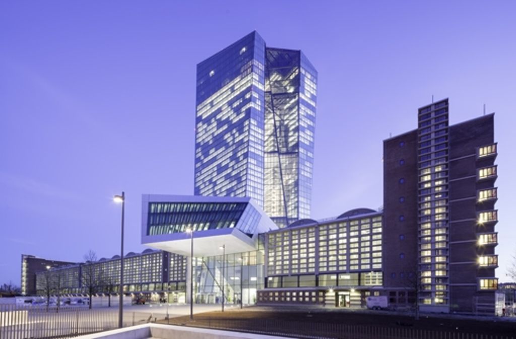 So sieht das neue EZB-Gebäude von außen aus ...