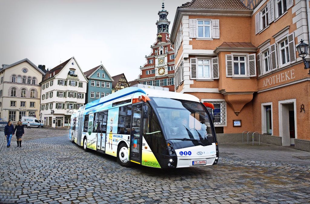 Insgesamt 15 Elektro-Hybridbusse will die  Stadt bis zum Ende des Jahres 2022 zusätzlich kaufen. . Foto: Horst Rudel/Archiv
