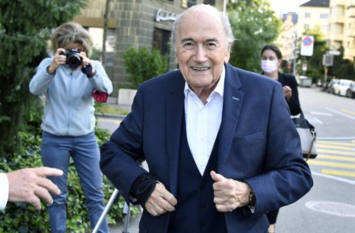 Sepp Blatter ist aus dem Schneider. Foto: dpa/Walter Bieri