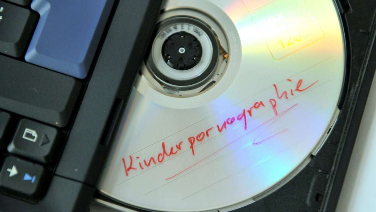 Festnahme  in Stuttgart: Etliche  Dateien mit Kinderpornografie bei 66-Jährigem entdeckt