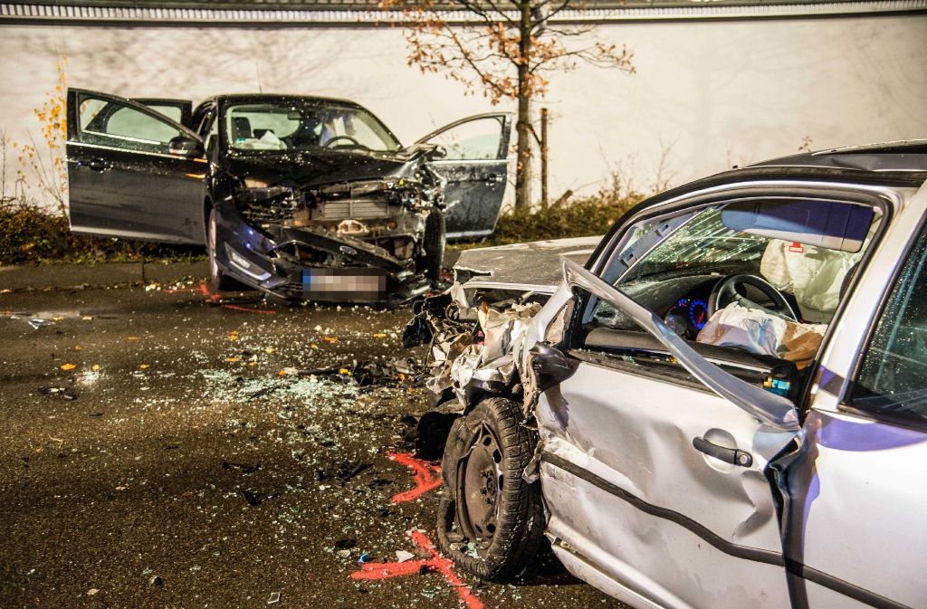 Im Stadtteil Sielmingen in Filderstadt ist es am Samstagabend zu einem schweren Unfall gekommen.