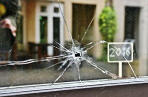 Polizei ermittelt nach Schüssen auf Schaufenster