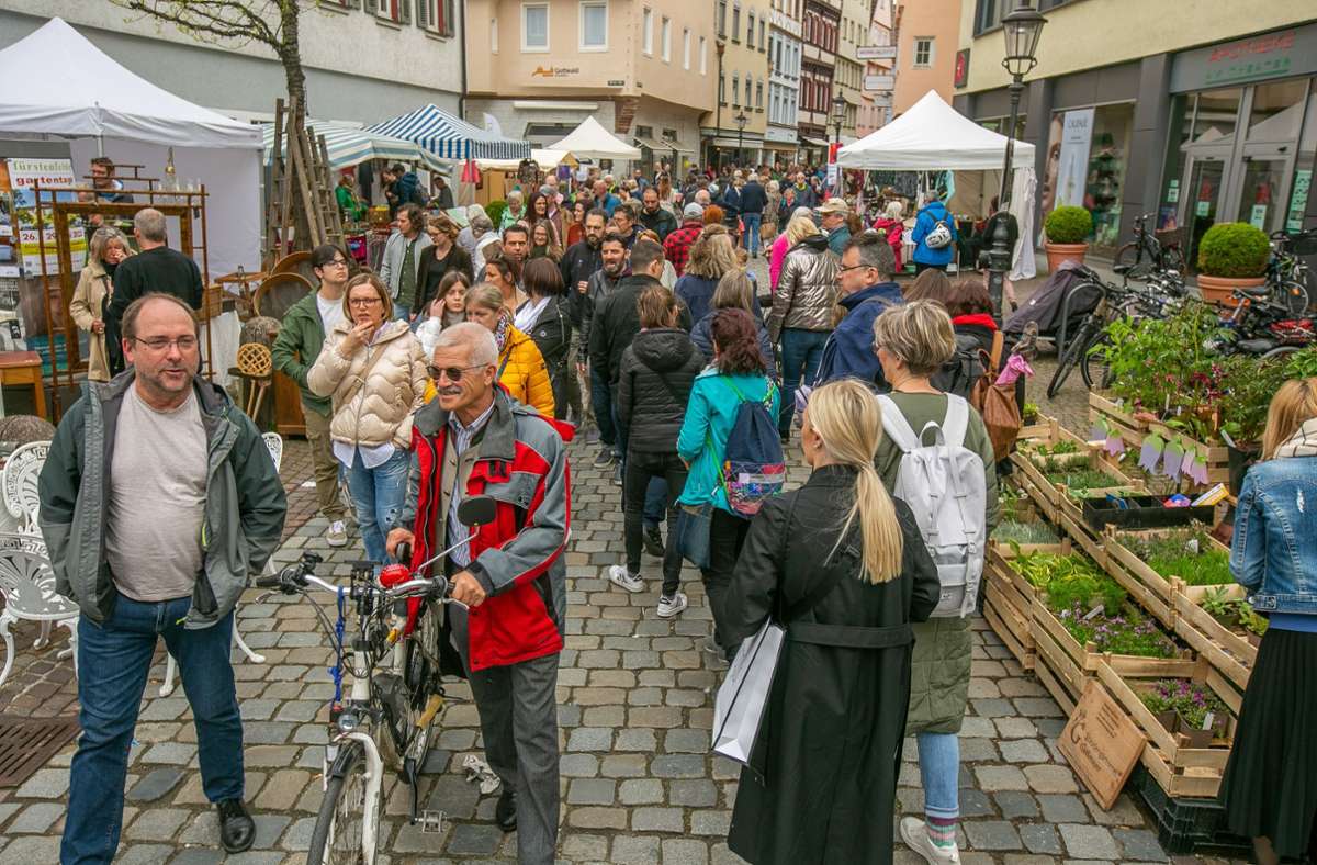Andrang in der Küferstraße: Das ganze Wochenende über herrscht Hochbetrieb in der Esslinger Altstadt.
