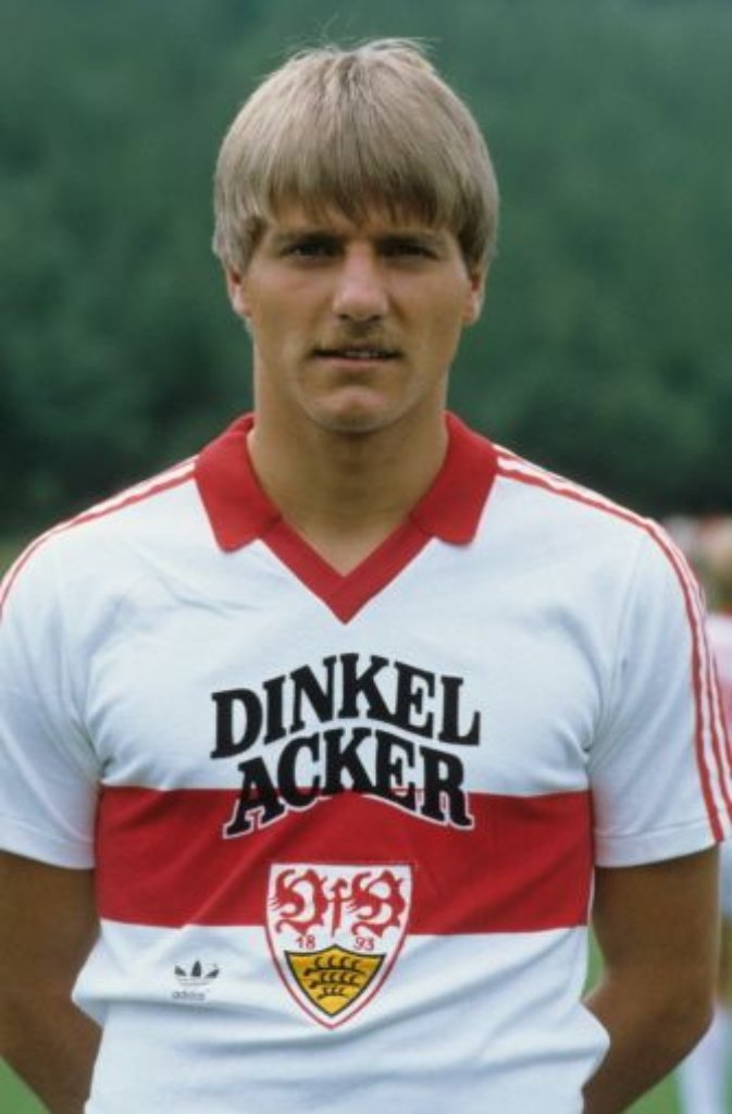 ... unterstützte Alkohol den Stuttgarter Fußball: Die Brauerei Dinkelacker wurde 1982 Hauptsponsor und nach der ...