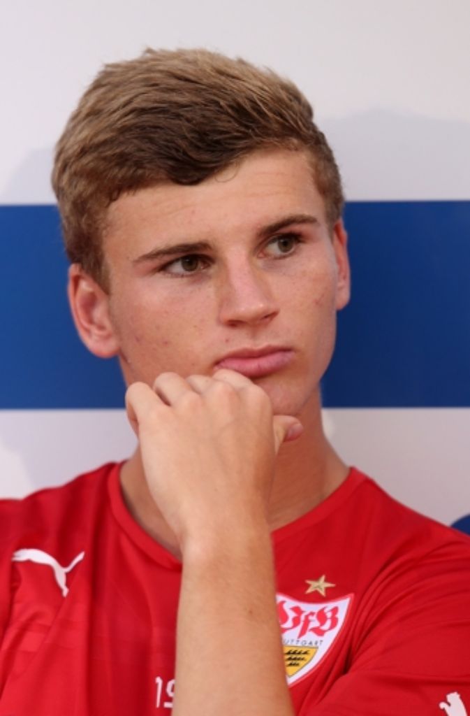 Mit 17 Jahren, vier Monaten und 25 Tagen war Werner in der Saison 2013/14 der jüngste Pflichtspieldebütant in der Geschichte des VfB.