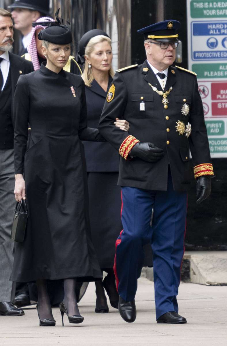 In London besuchten Fürst Albert und Fürstin Charlène die Beerdigung von Queen Elizabeth II.