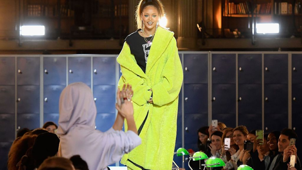 Fashion Week Paris: Rihanna präsentiert neue Puma-Sportkollektion