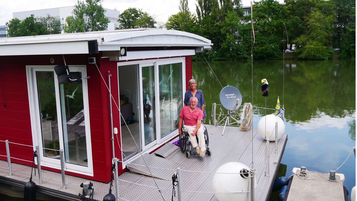 Hausboot in Esslingen: Das Leben eines Paars auf  dem  Neckar