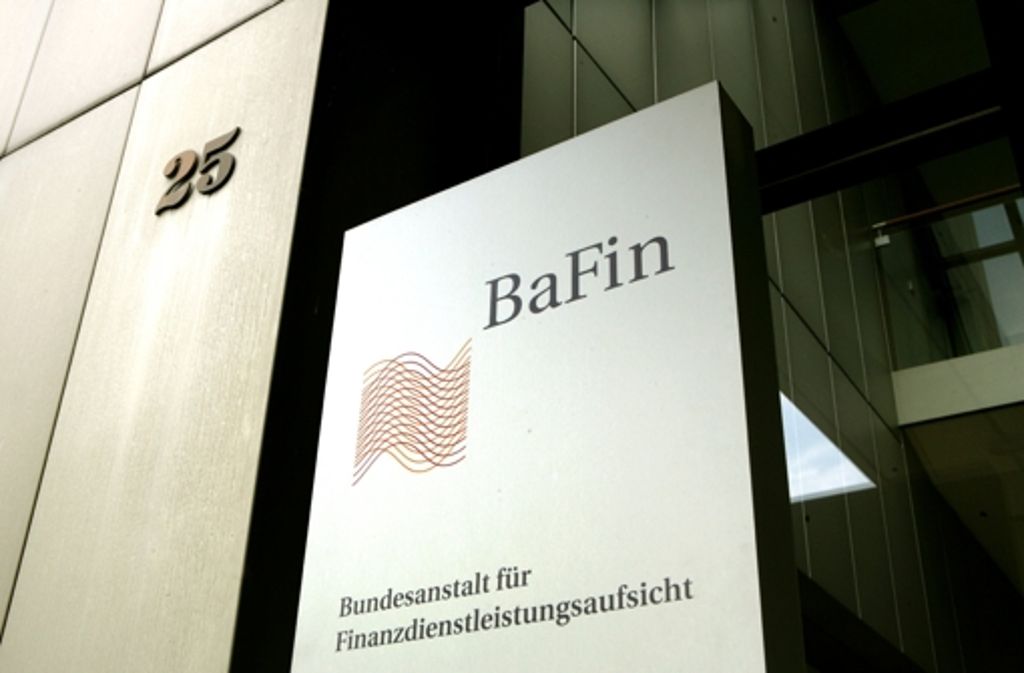 22. Juni 2012: Die grün-rote Koalition erhöht den Druck auf Dirk Notheis. Die Bankenaufsicht BaFin wird eingeschaltet, um das Verhalten des Deutschlandchefs von Morgan Stanley bei den Verhandlungen über das Milliardengeschäft zu überprüfen.