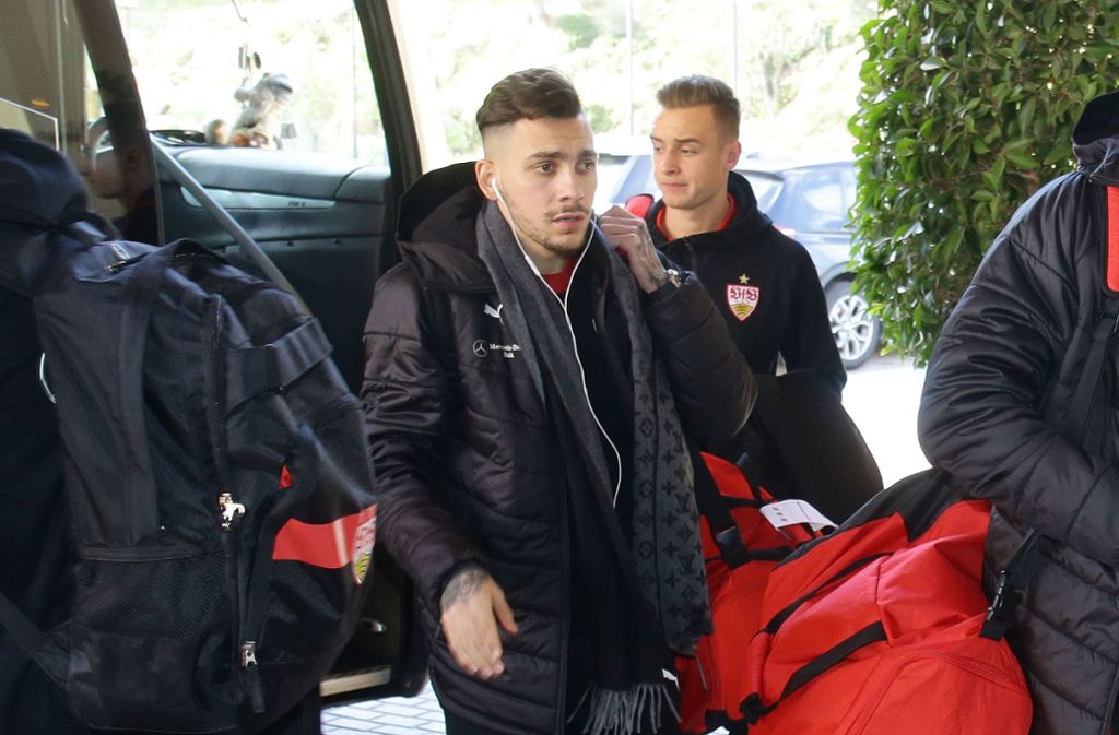 Anastasios Donis, hier bei der Ankunft des VfB Stuttgart in La Manga