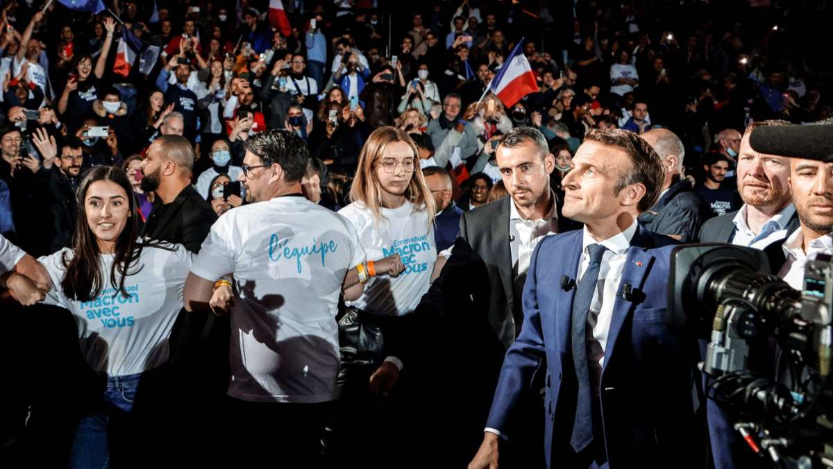 Frankreichs Präsident Macron vor den Wahlen: Ein Gentleman  mit Allüren