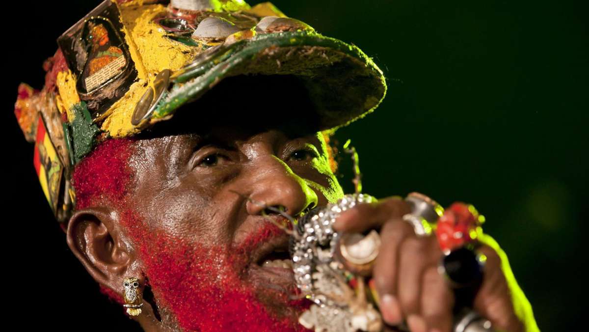  Mixerlegende Lee „Scratch“ Perry ist im Alter von 85 Jahren gestorben. Der Mann aus Jamaika hat den Reggae angeschoben und den Dub miterfunden. 