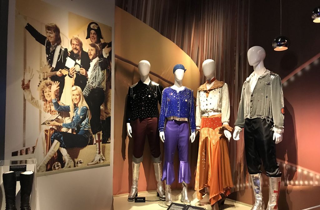 Kleider machen Leute und Popstars. Im Abba-Museum sind allerlei bunte Bühnenroben aus der Historie des Quartetts ausgestellt.