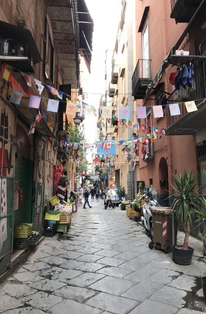 Die Altstadt Neapels in der Nähe der Piazza Dante
