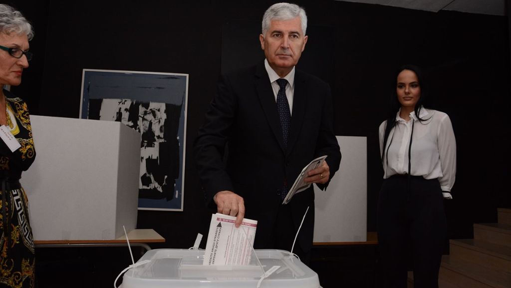 Wahlen in Bosnien: Muslims, Serben und Kroaten stimmen für den Stillstand