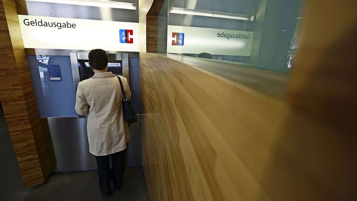 BW-Bank in Stuttgart-Plieningen: In zwei Bezirken wartet nur der Bankomat