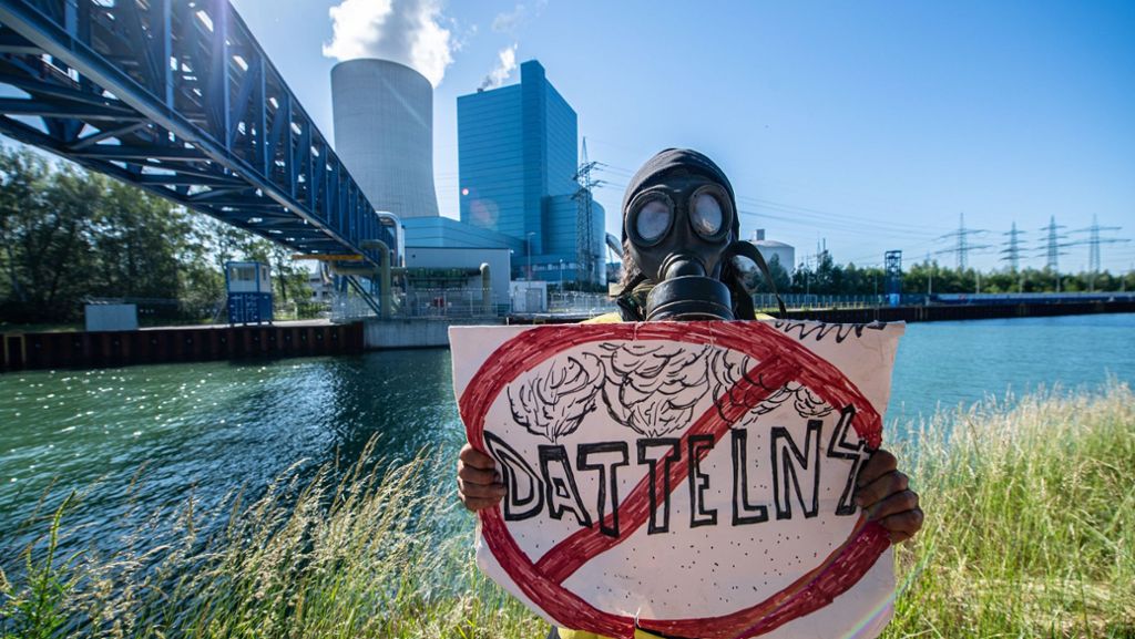 Datteln 4 geht ans Netz: Umweltschützer protestieren gegen Kraftwerk