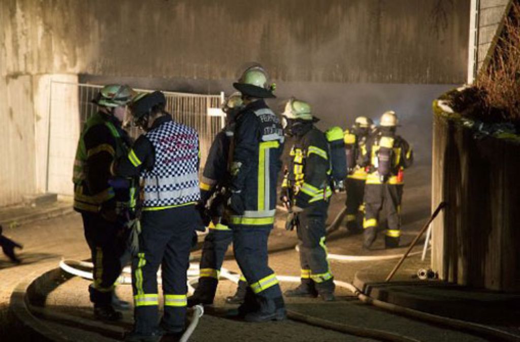 In der Nacht auf Samstag ist die Feuerwehr erneut zu einem Einsatz in der Tiefgarage in Neugereut gerufen worden. In der Garage war in der Silvesternacht ein Großbrand ausgebrochen.