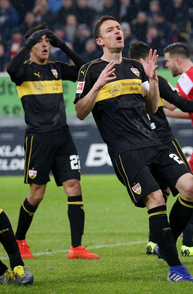 Dem VfB Stuttgart um Christian Gentner trauten viele Experten in dieser Saison einen Europapokalplatz zu. Die ernüchternde Bilanz nach 23 Spielen: 16 Punkte und Platz 16.