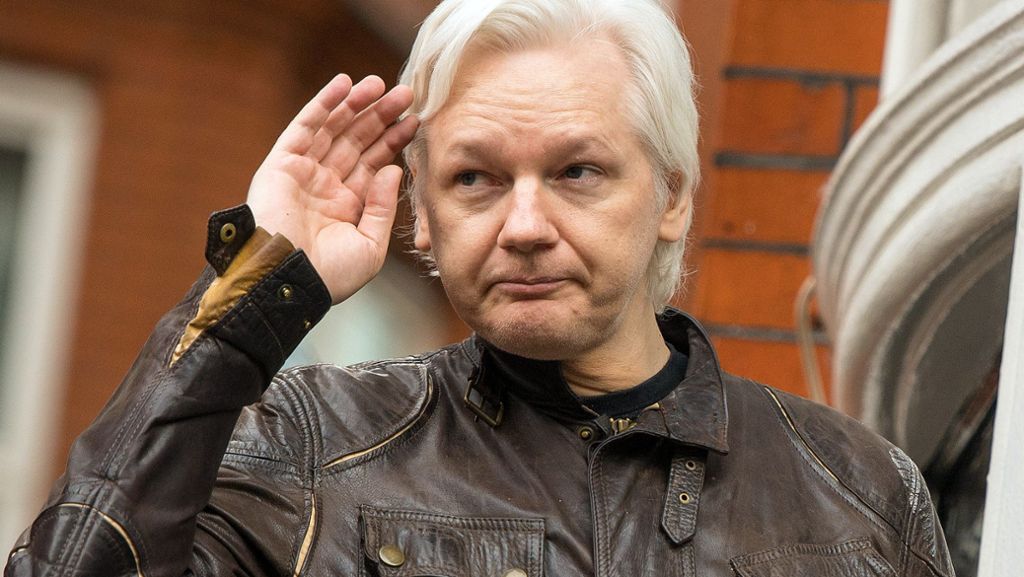  Wikileaks-Gründer Julian Assange ist nach sieben Jahren in der ecuadorianischen Botschaft in London festgenommen worden. Der Whistleblower hatte dort seit 2012 Zuflucht gesucht. 