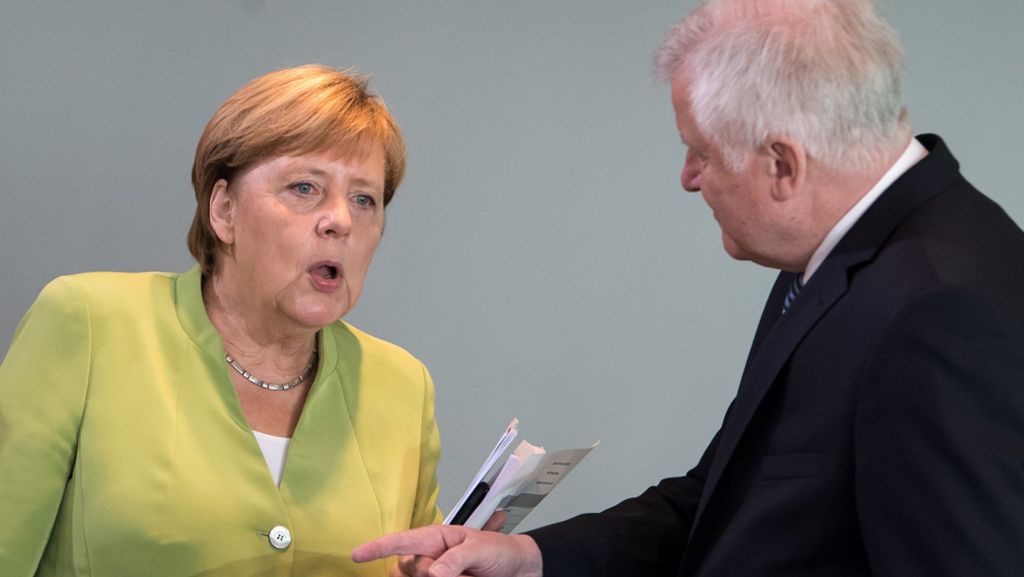 Debatte um Flüchtlinge: Merkel reagiert auf Seehofers Migrations-Äußerung